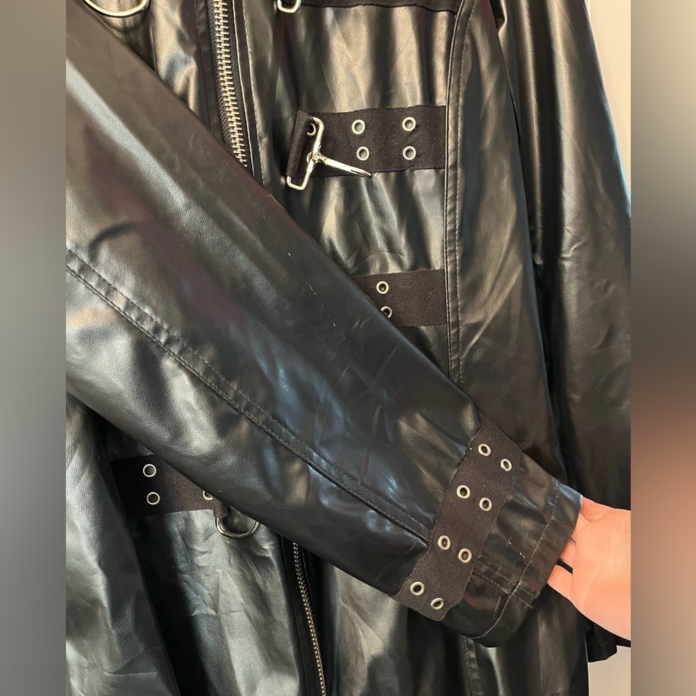 Vintage Tripp NYC Vinyl Faux Leather Trench Coat Goth Buckles Bondage Duster vtg - Picture 12 of 15